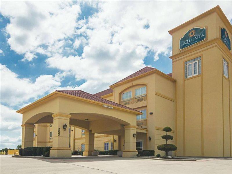 La Quinta By Wyndham Bridgeport Hotel Buitenkant foto