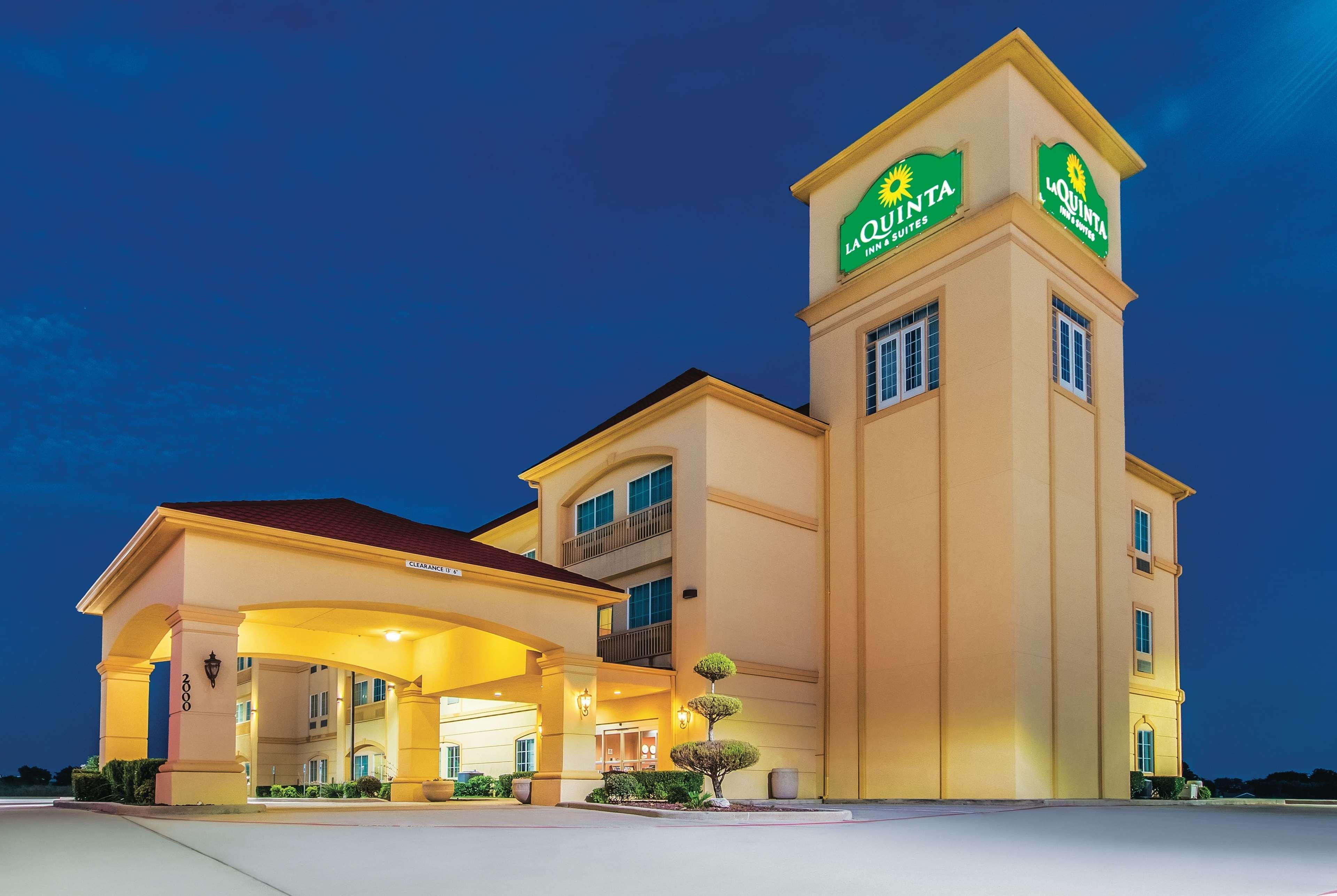 La Quinta By Wyndham Bridgeport Hotel Buitenkant foto