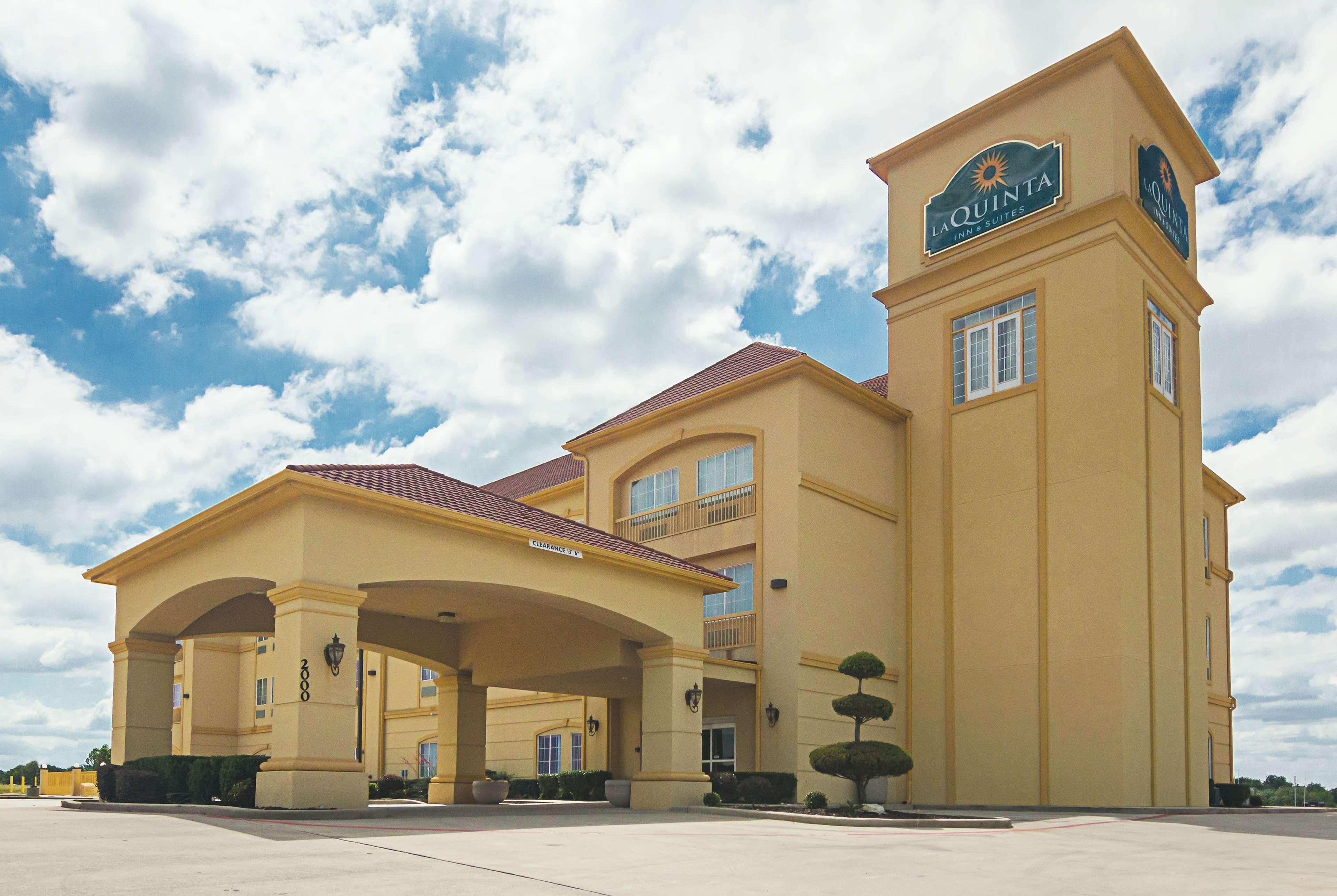 La Quinta By Wyndham Bridgeport Hotel Buitenkant foto