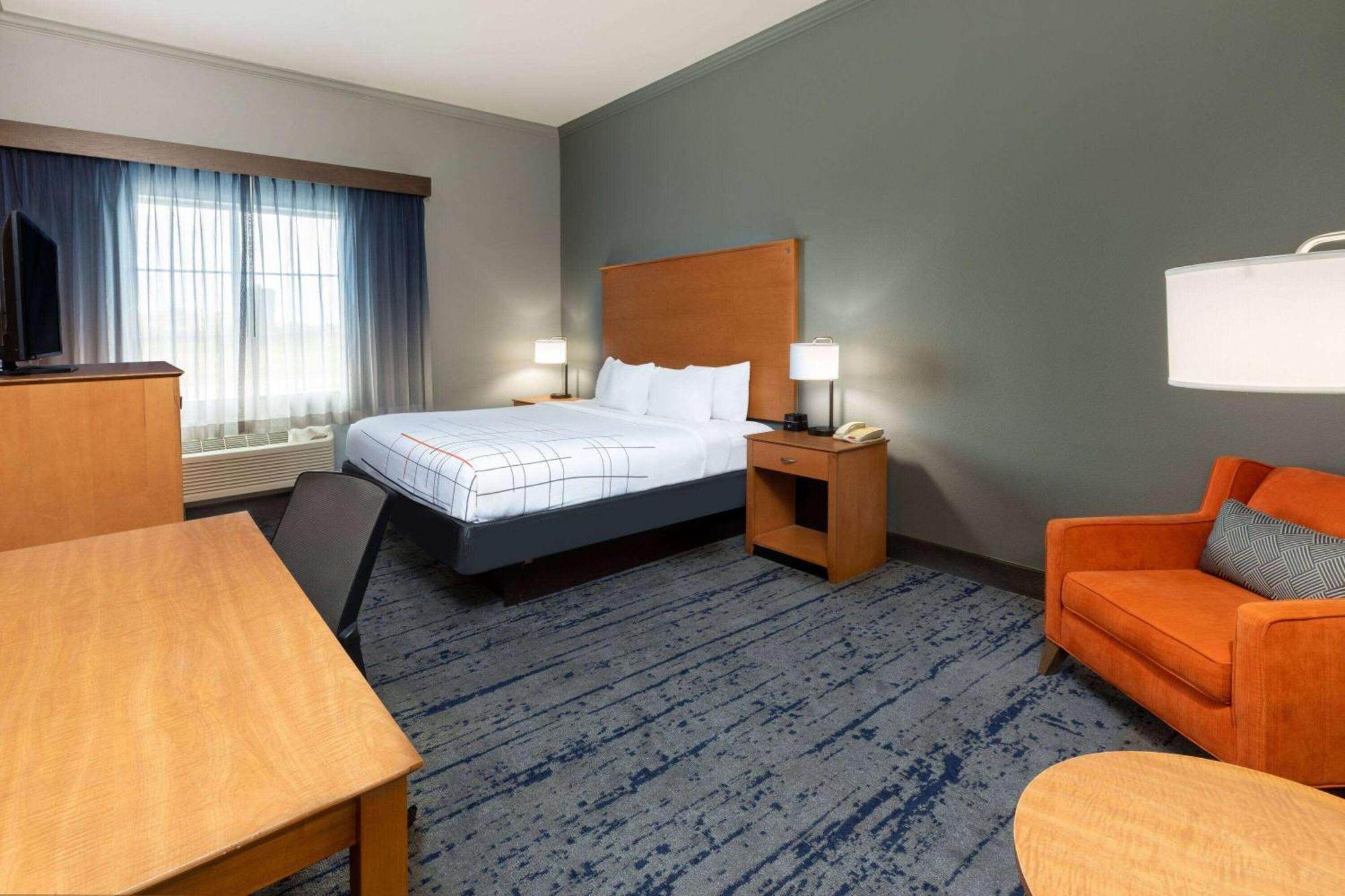 La Quinta By Wyndham Bridgeport Hotel Buitenkant foto