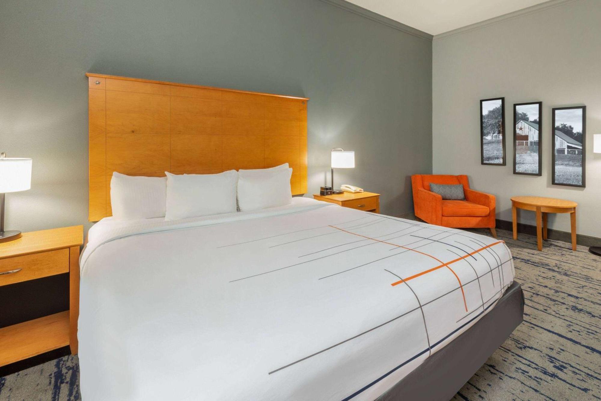 La Quinta By Wyndham Bridgeport Hotel Buitenkant foto